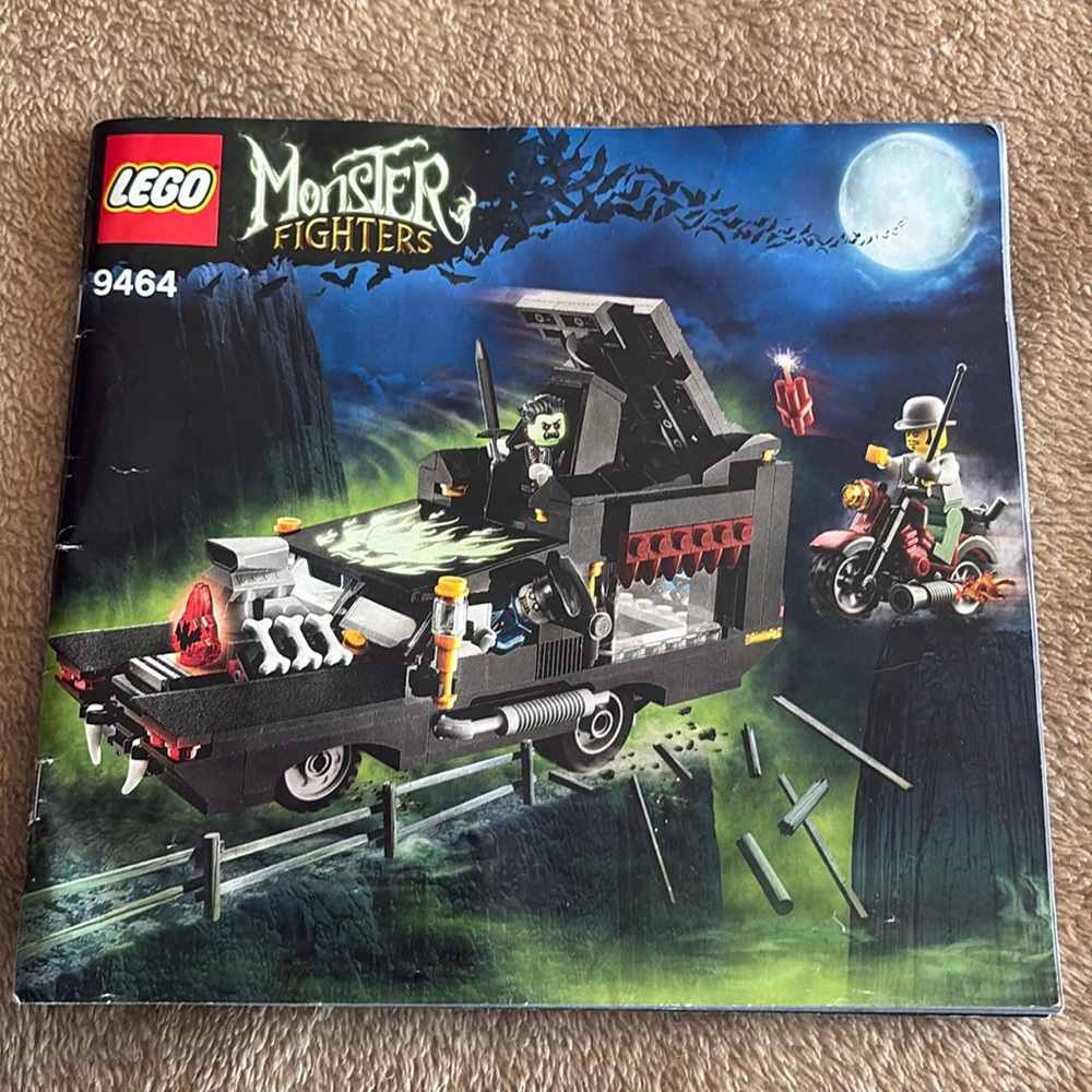 Free w bundle of 2+ LEGO Monster Fighters 9464 The Vampyre Hearse – manual